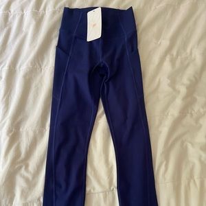 NWT fabletics blue leggings! Size XS